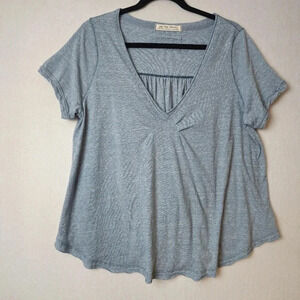 ♥We‎ the free blue top